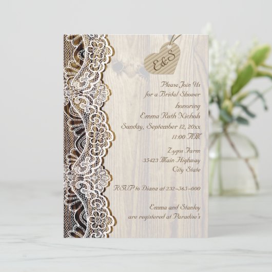 木のブライダルシャワーのホワイトレースと結婚ハート 招待状 (スタンド正面)