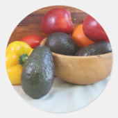 木のボウルに入った静物野菜 ラウンドシール (正面)