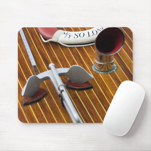 木のボートのいかりそして人生のブイ マウスパッド (マウス)