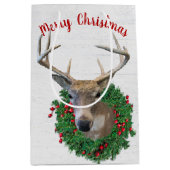 木の上にクリスマスリースで鹿 ミディアムペーパーバッグ (正面)