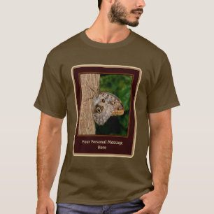 木の上に茶色の蝶パーソナライズされた Tシャツ