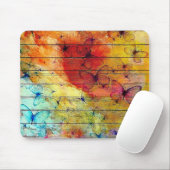 木の上のカラフル蝶素朴 マウスパッド (マウス)