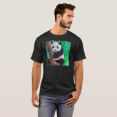木の上のパンダの絵 Tシャツ (正面フル)