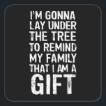 木の下に横たわるクリスマス家族の贈り物 スクエアシール<br><div class="desc">木の下に横たわるクリスマス家族の贈り物</div>