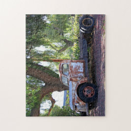 木の下の古い平面トラック ジグソーパズル