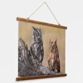 木の中で鶏を鳴らす東の悲鳴 吊り下げ型タペストリー (傾斜あり)