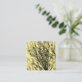 木の中のスターリング – 黄色淡い色のF5EA93の上の黒 スクエア名刺 (スタンド正面)