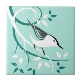 木の中の様式化されたナサッチ タイル