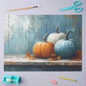 木の切り離し上のパンプキ素朴ンのトリオ 薄葉紙 (クラフト)