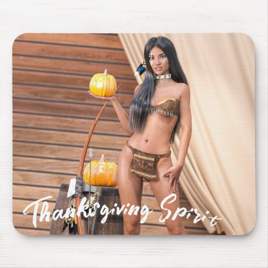 木の壁にポーズを取る若い先住民アメリカ人 マウスパッド (正面)