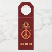 木の平和 – フラワーパワーハート1 ボトルネックタグ (正面)