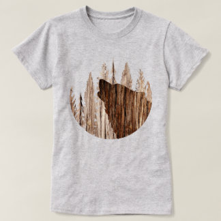 木の手触りで吠える狼 Tシャツ