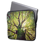 木の抱き締めること ラップトップスリーブ (正面左)