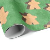 木の板のゲームの緑の上にミエールズ ラッピングペーパー (ロールコーナー)