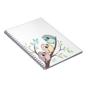 木の枝にいるかわいい漫画の鳥 – ノートブック (右側)