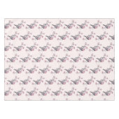 木の枝にピンクと黒の鳥たちパターン（の模様が）ある テーブルクロス (正面(横))