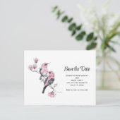 木の枝にピンクの松の鳥の日付を保存 インビテーションポストカード (スタンド正面)