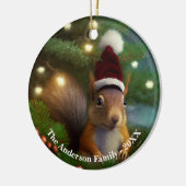 木の枝に隠れた可愛らしいリスカスタムル セラミックオーナメント (左)