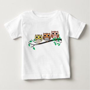 木の枝に3匹のフクロウが並ぶかわいいスケッチ ベビーTシャツ