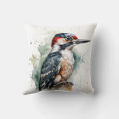 木の棒に座っている美しい木のペッカー クッション (裏面)