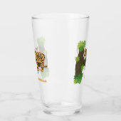 木の漫画のイラストレーションで眠っているかわいいヒョウ タンブラーグラス (左)