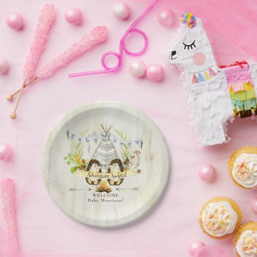 木の男の子のベビーシャワーのハリネズミの冒険は待ちます ペーパープレート (パーティー)