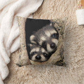 木の空洞にいるアライグマの赤ちゃん プロサイオン クッション (ブランケット)