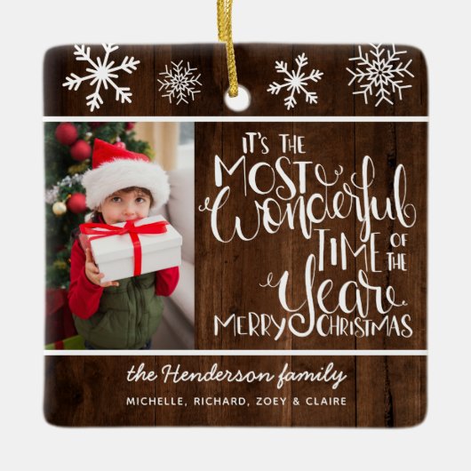 木の雪素朴片メリークリスマス セラミックオーナメント (正面)