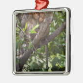 木の2匹の猿 メタルオーナメント (左)