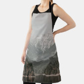 木や山の風景 エプロン (インサイチュ)