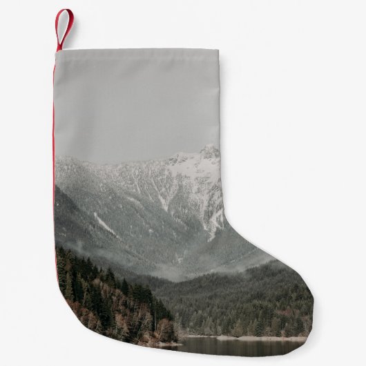 木や山の風景 スモールクリスマスストッキング (正面)