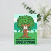 木を愛で抱きしめて枝を出す ポストカード (スタンド正面)