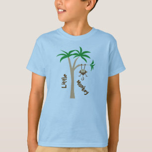 木を持つ小さい猿 Tシャツ