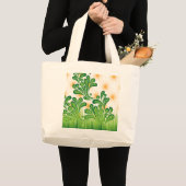 木を描いた芸術的緑と金ゴールド ラージトートバッグ (正面(商品))