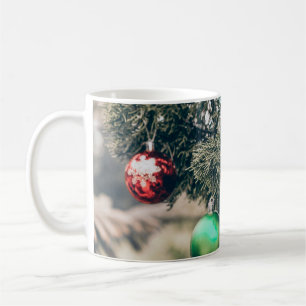 木カラフルに飾られたクリスマスボーブル。六 コーヒーマグカップ
