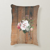 木モノグラムの素朴ヴィンテージ花 アクセントクッション (裏面(縦))