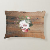 木モノグラムの素朴ヴィンテージ花 アクセントクッション (裏面)