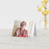 木ユーモアのあるに絡まった休日 カード (黄色い花)