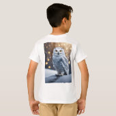 木威厳のあるの枝に乗ったフクロウ Tシャツ (裏面フル)