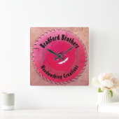 木工パーソナライズされた赤丸鋸刃 スクエア壁時計 (ホーム)