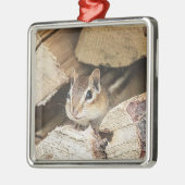 木材の中のチップムンク メタルオーナメント (左)