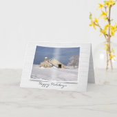 木材の冬の古い納屋 カード (黄色い花)