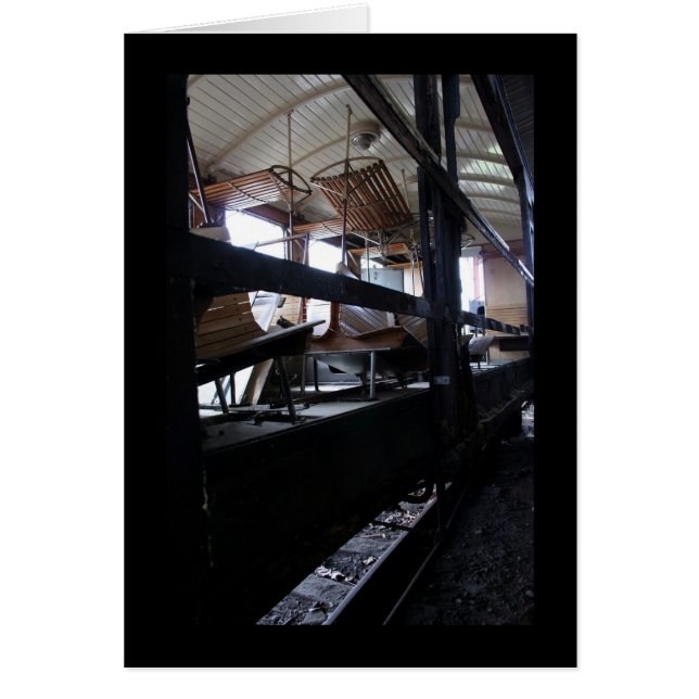 木材の壁のない乗用車Le Mastrou (正面)