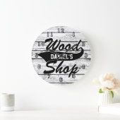 木材工場のパーソナライズ ラージ壁時計 (ホーム)