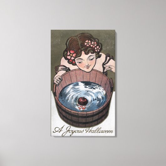 木樽を覗いている女性 キャンバスプリント (正面)