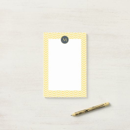 木炭とモノグラム黄色と白のシェブロン ポストイット (デスク上)