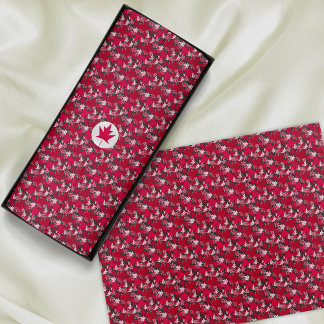 木炭の葉上のメープルティッシュペーパー 薄葉紙