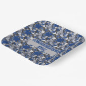 木炭葉の背景にカエデの青 ペーパープレート (傾斜あり)