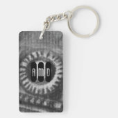 木炭音楽Keychainのモノグラムの低音のヘッドストック キーホルダー (裏面)