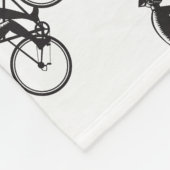 木版画を競争させている道のサイクリスト フリースブランケット (角)